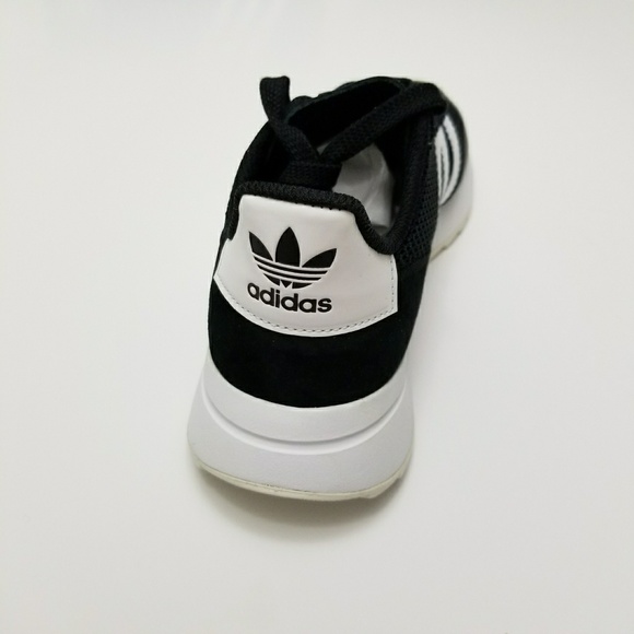 NEW Women's adidas Flashback  Athletic Shoes - Picture 7 of 8